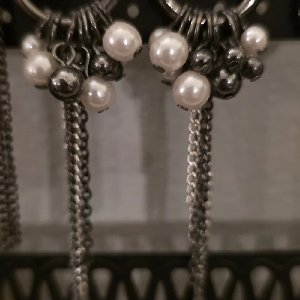 Edgy Gunmetal & Pearl Tassel Drop Earrings – Mixed Multi-Tone